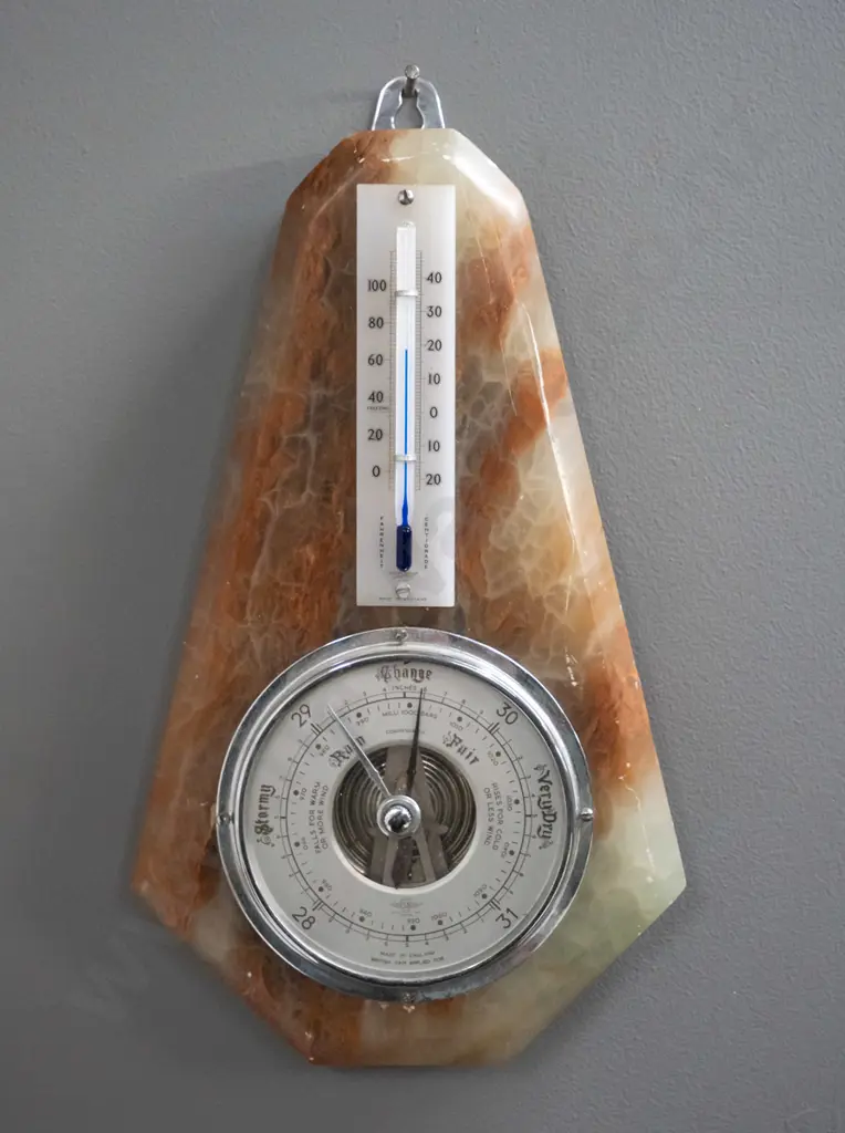 Smiths England wall barometer on heavy alabaster marble - some scratches to marble H-290 W-170 Image 1++