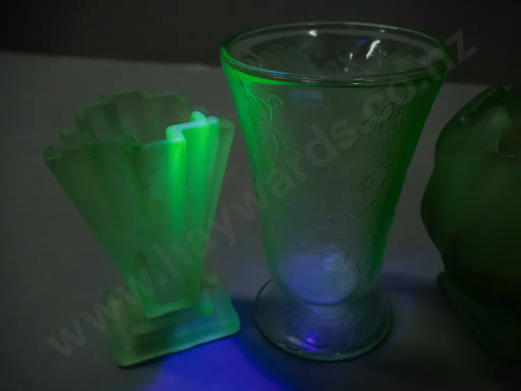 4 vintage moulded green glass vases, 3 are uranium - deco shaped small vase has chip, frosted globe shape has scratches Image 1++