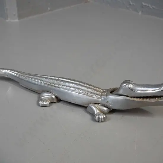 large chromed metal crocodile nutcracker L-360