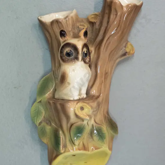 Hornsea double opening wall pocket vase - owl on tree trunk, No. 582. H-165 W-90