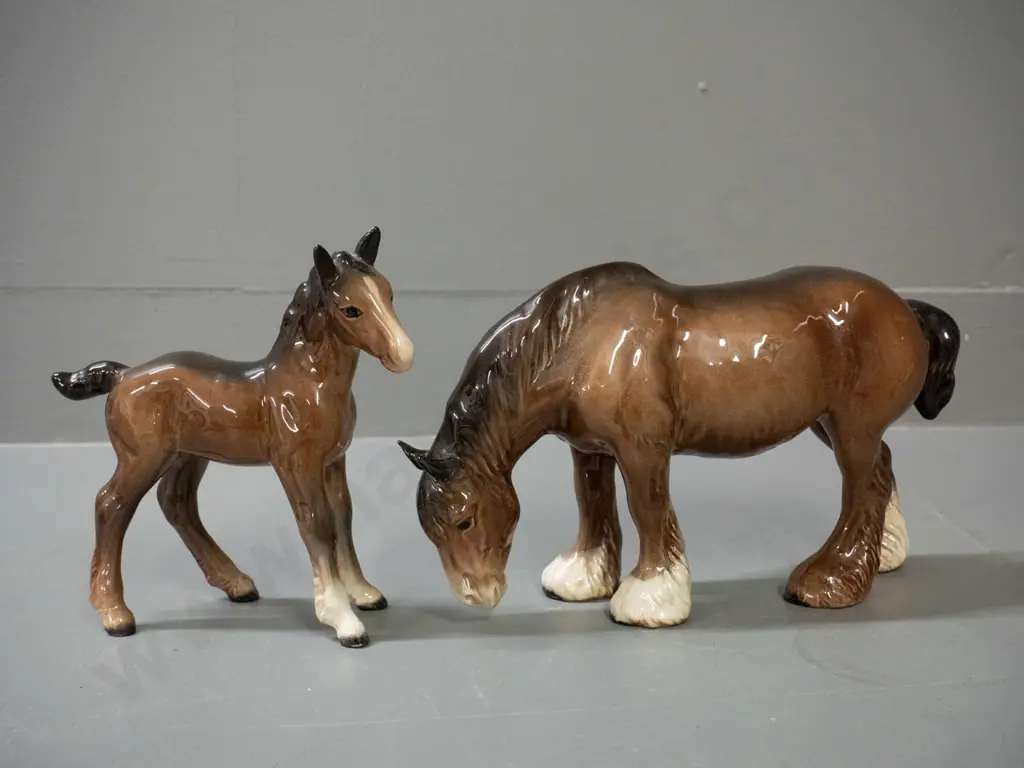 2 Beswick horse figures - draft horse H-140 L-230 and a foal H-150 L-150 Image 1++