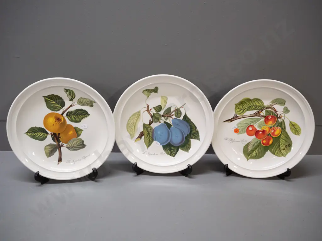 3 Portmeirion fruit motif cabinet plates - needs thorough cleaning D-265 Image 1++