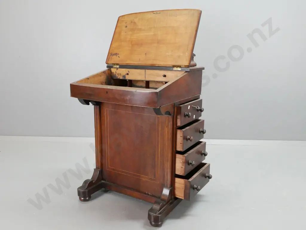 Victorian walnut Davenport desk with inlaid top & stringing to edge, lift up lidded compartment on, inlaid buckram Image 1++