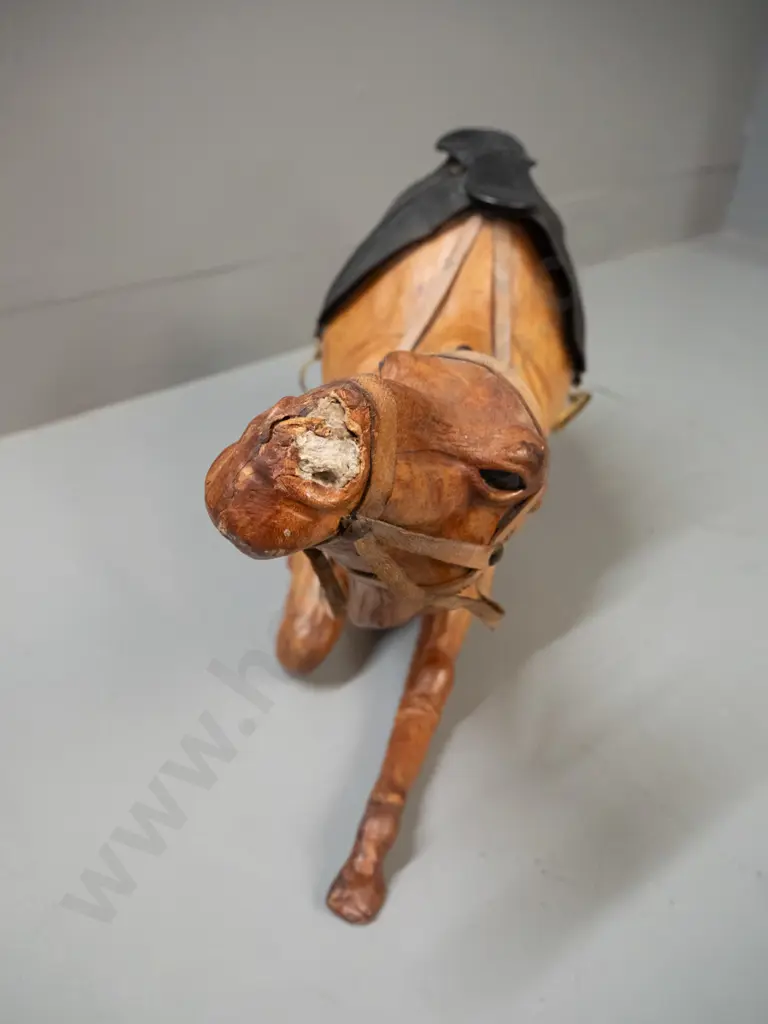 leather covered kneeling camel figure with saddle and bridle - wear to nose H-250 L-550 Image 1++