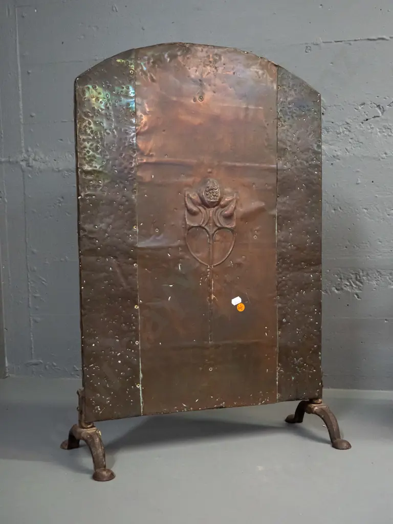 arts & crafts style fire screen - beaten copper over wood, cast metal feet slightly loose H-675 W-430 Image 1++