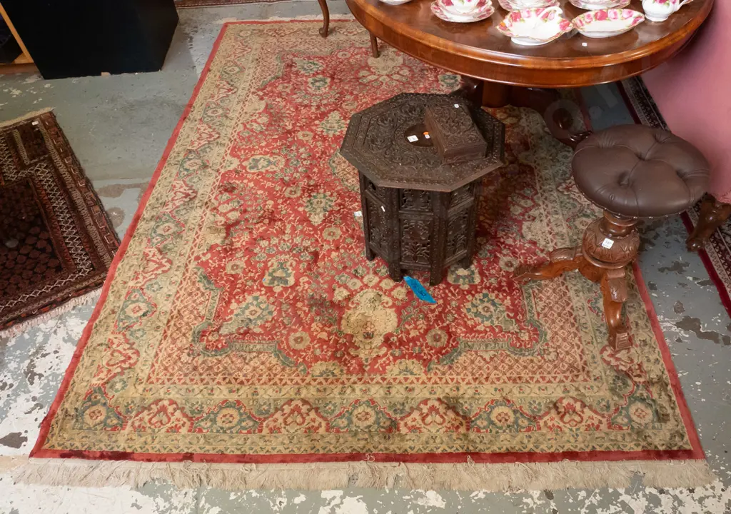 large Persian style wool floor rug in gold, green and red (remnant label Tiger brand, natural fibre) Some fading and Image 1++