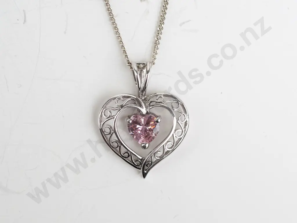 silver heart necklace with pink stone stamped 925 Image 1++