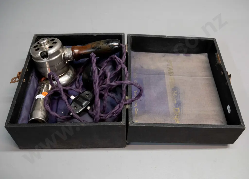vintage Star-Rite hair dryer in fitted and lined hard case - marked Fitzgerald Mfg Co. Torrington Connecticut Image 1++