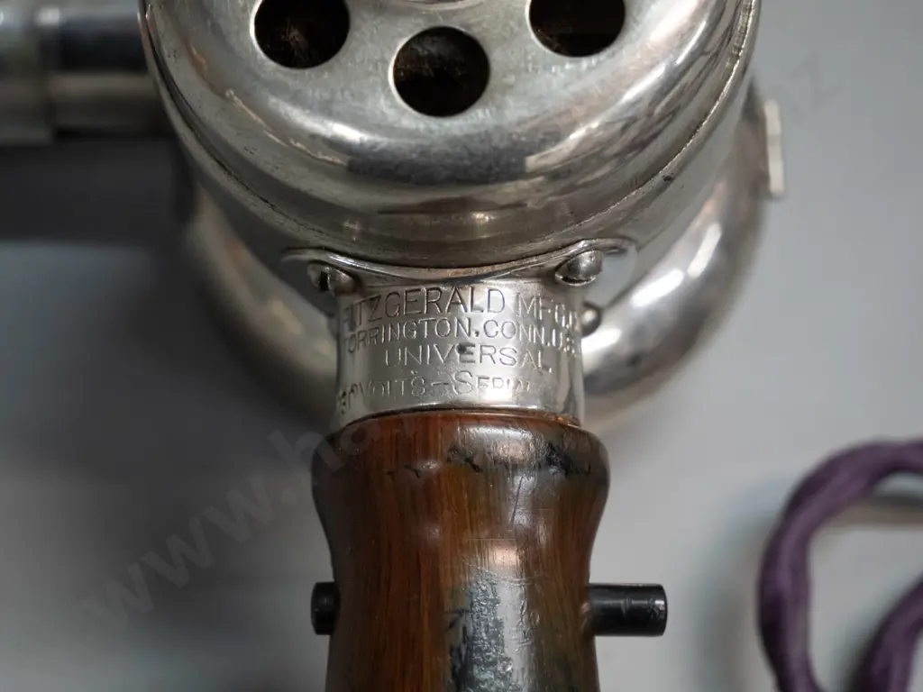 vintage Star-Rite hair dryer in fitted and lined hard case - marked Fitzgerald Mfg Co. Torrington Connecticut Image 1++