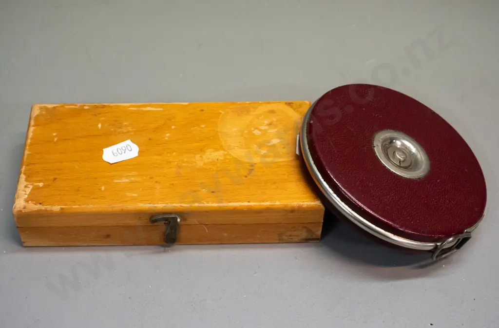 wood-cased set of gold scale weights and a Starrett USA measuring tape D-100 Image 1++