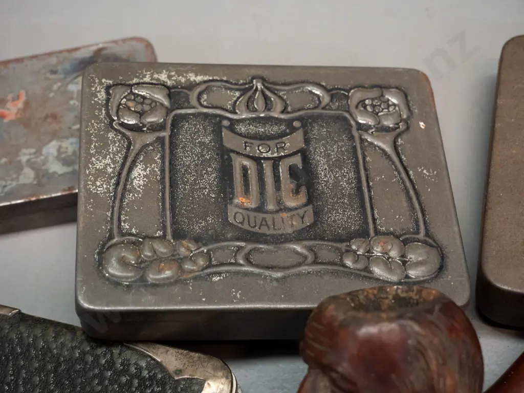 assorted vintage items - carved wooden pipe bowl, pressed metal tins including nouveau style Hair Pin tin with fitted Image 1++