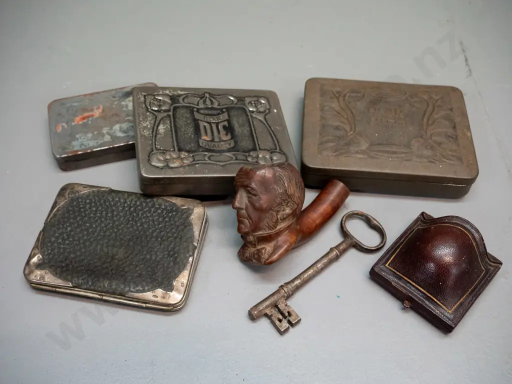 assorted vintage items - carved wooden pipe bowl, pressed metal tins including nouveau style Hair Pin tin with fitted Image 1++
