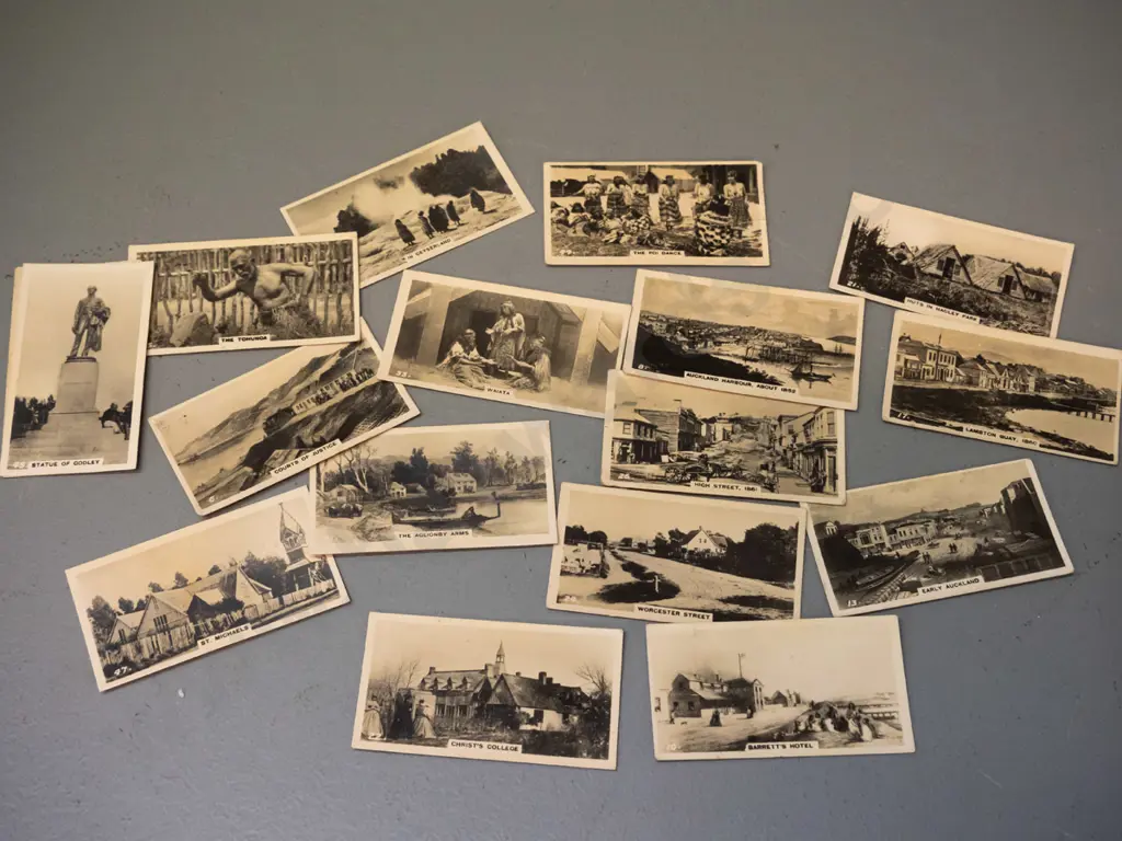 17 vintage Wills collector cigarette cards: Early New Zealand Scenes and Maori Life, including High St. Dunedin, Otago's Image 1++