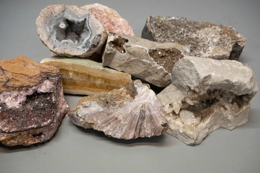 assorted semi-precious stone and mineral specimens - some part sliced or polished, including geodes and crystalline, Image 1++