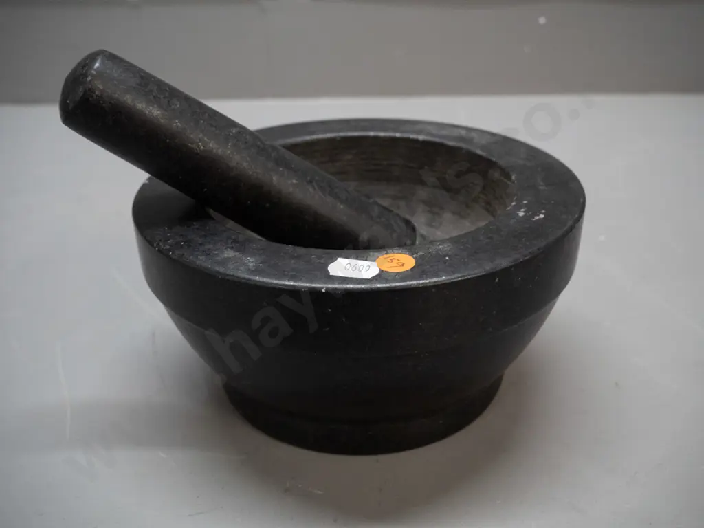 polished black stone mortar and pestle H-100 D-195 Image 1++