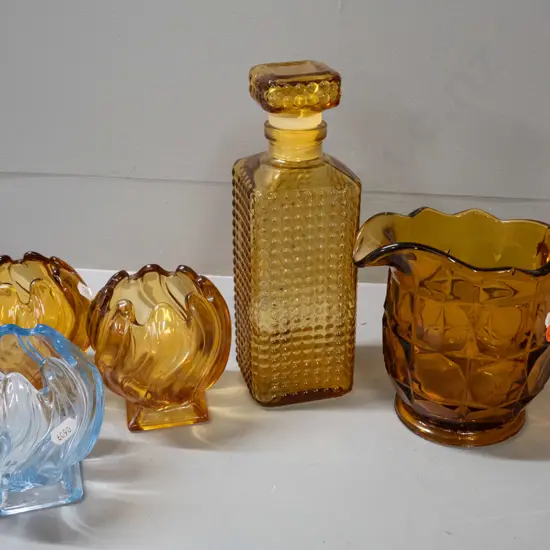 5 retro moulded glass items: amber jug, retro stoppered square decanter H-255 & 3 bud vases with moulded Made in England