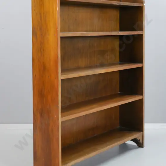 vintage rimu and beech 5-shelf bookcase with shaped top - some scratches, wear to surface H-1170 W-900 D-220