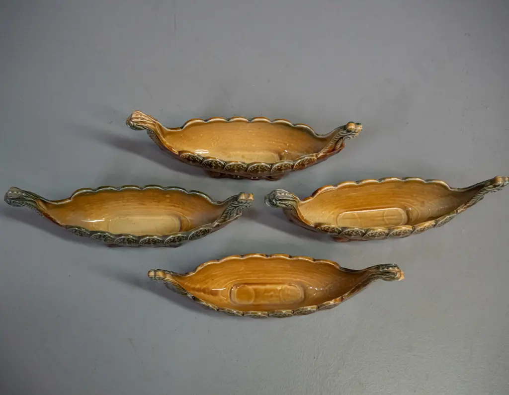 4 Wade porcelain viking long boats H-85 L-190 Image 1++