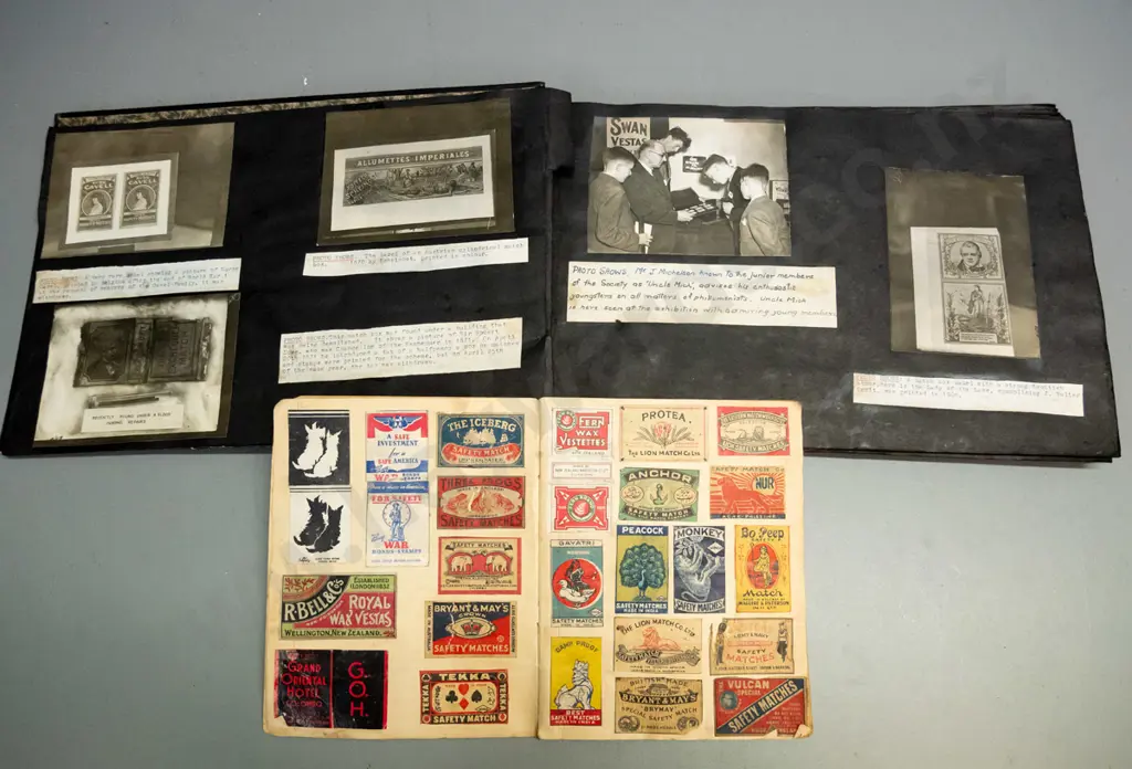 2 albums of pasted in matchbox labels and photographs of matchbox collectors, overall age wear - larger one H-260 W-390 Image 1++