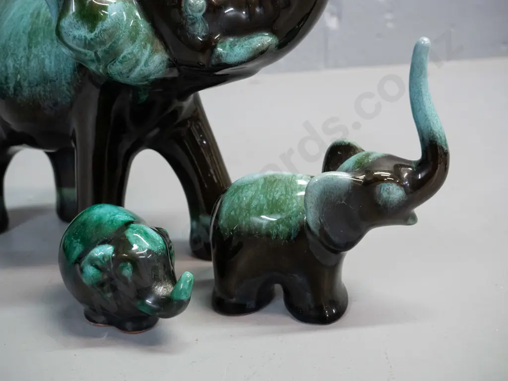 Blue Mountain teal pottery large diving fish figure H-475 W-240 Image 1++