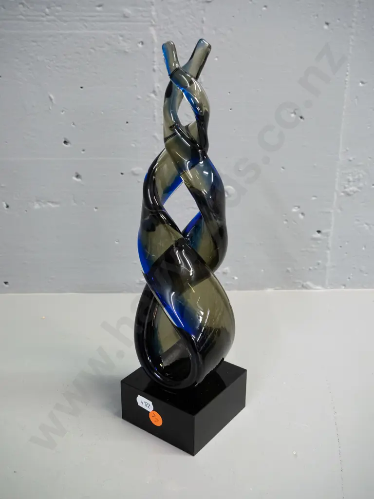 art glass abstract sculpture / figure - dark blue smoky tones, on square base H-320 Base 80 x 80 Image 1++