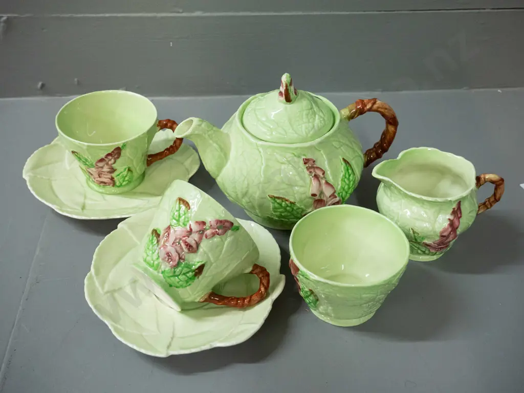 Carlton Ware green glaze foxglove pattern tea for two including teapot H-120 L-180 Image 1++