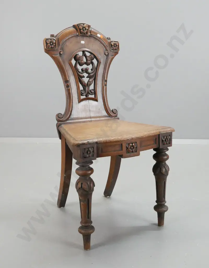 William IV / 19th century oak hall chair with pierced & carved back panel, carved corners, fluted turned and carved legs Image 1++