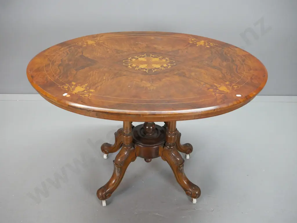 Victorian walnut loo table w/ boxwood stringing inlay & central mixed timber inlaid motif, on 4 point cathedral base, Image 1++