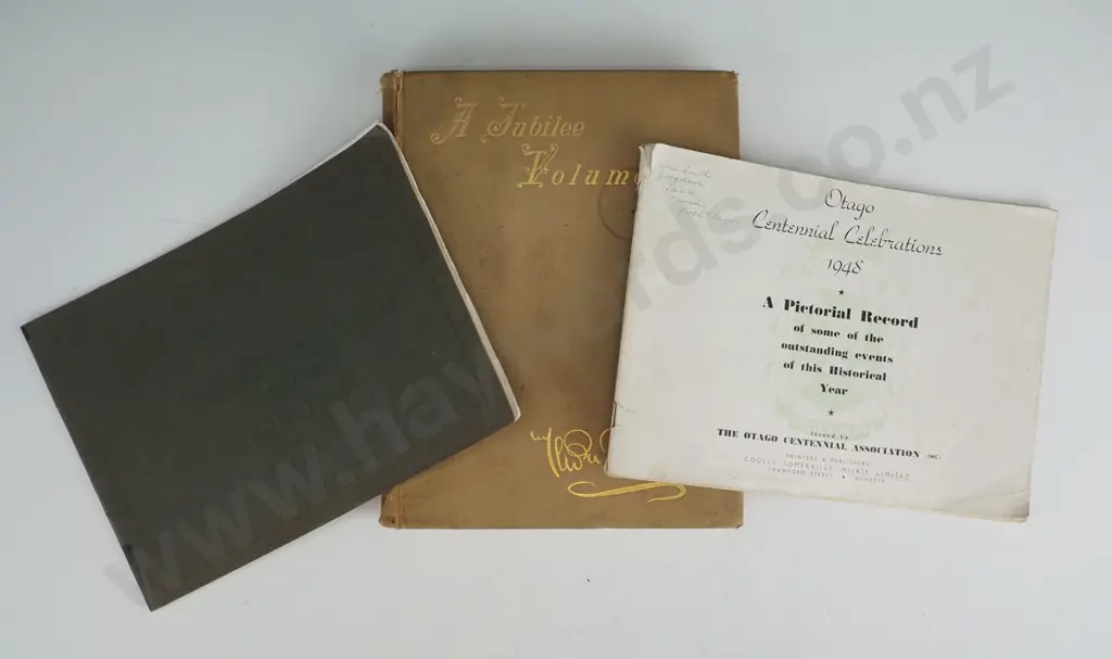 3 vintage publications - 1948 Otago Centennial and 1925-26 Exhibition souvenir booklets and Musings in Maoriland - A Image 1++