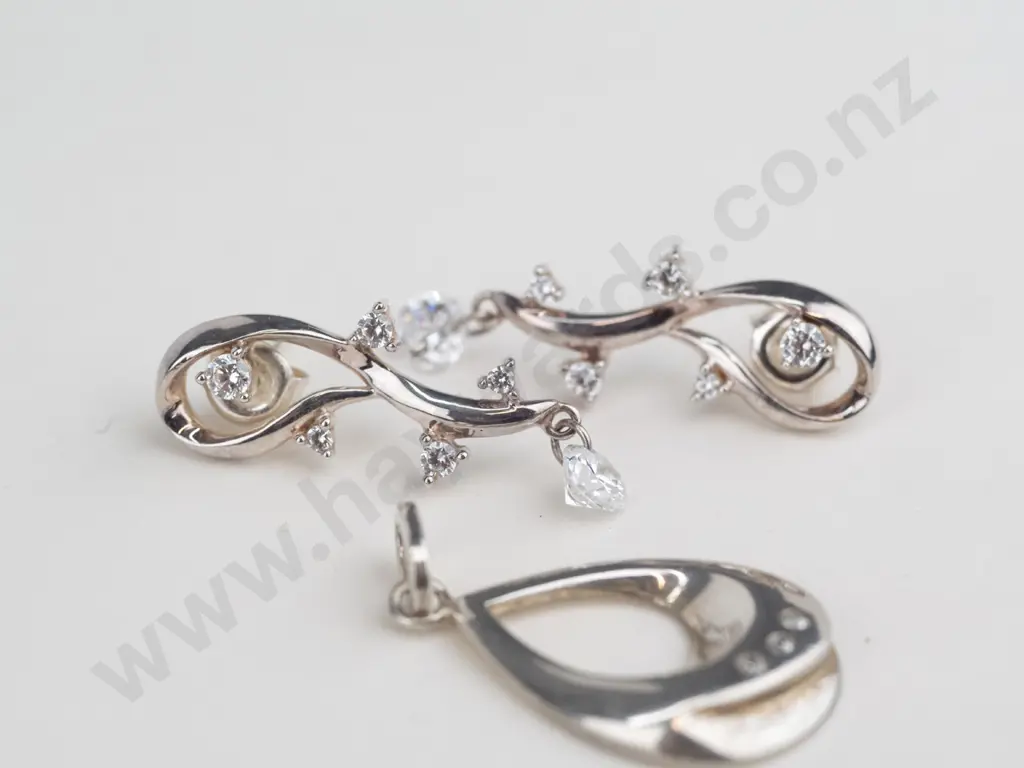silver necklace no chain & pair of cz earrings both stamped 925 Image 1++