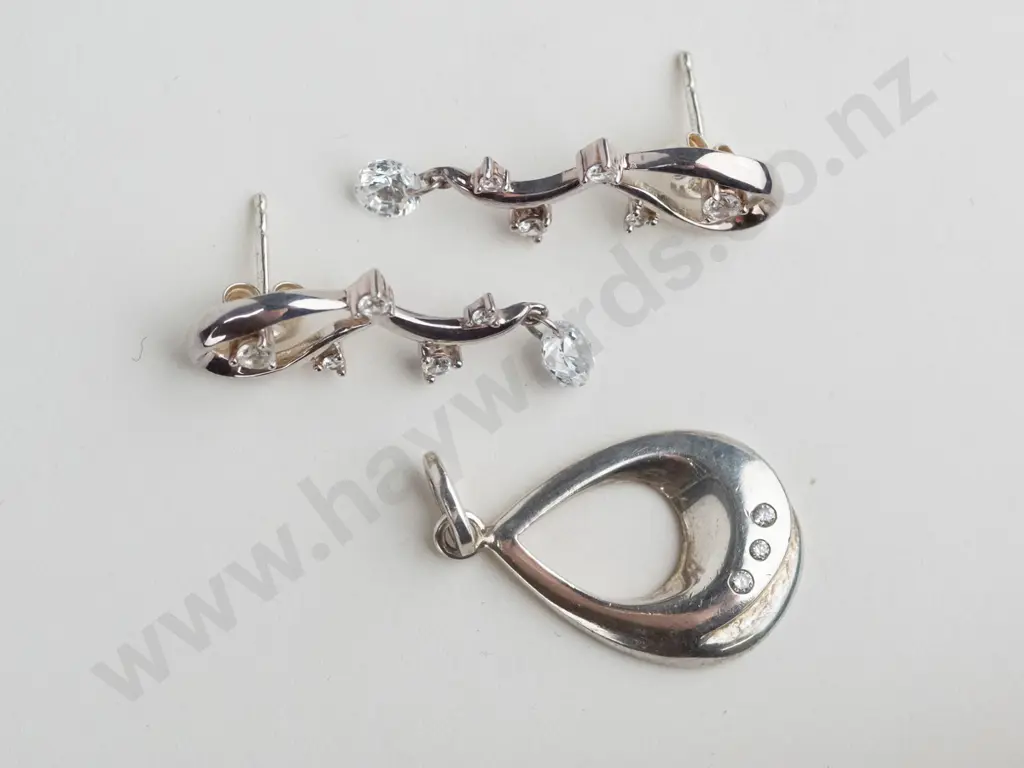 silver necklace no chain & pair of cz earrings both stamped 925 Image 1++