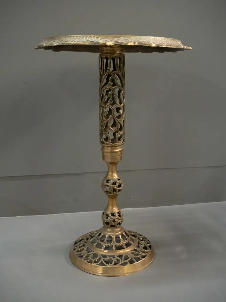 cast brass wine table with pierced scroll work decoration H-425 D-290 Image 1++