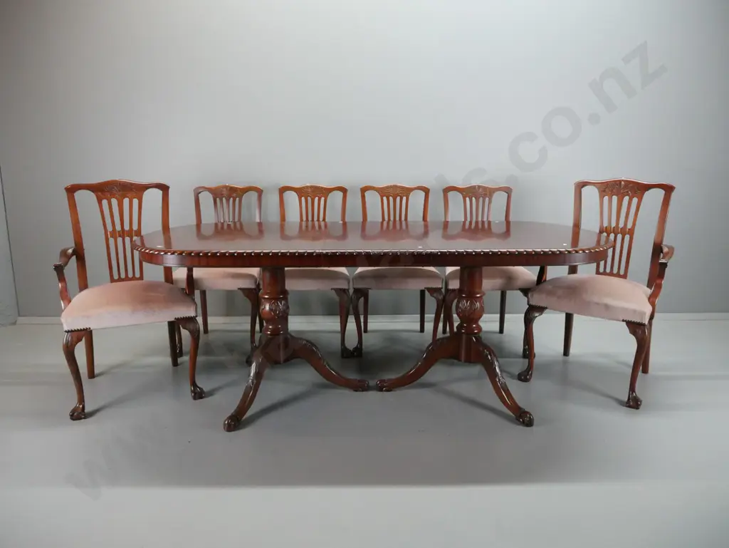 mahogany double pedestal draw-leaf dining table with gadrooned edge, one leaf, 3 point carved bases with paw feet, 6 Image 1++