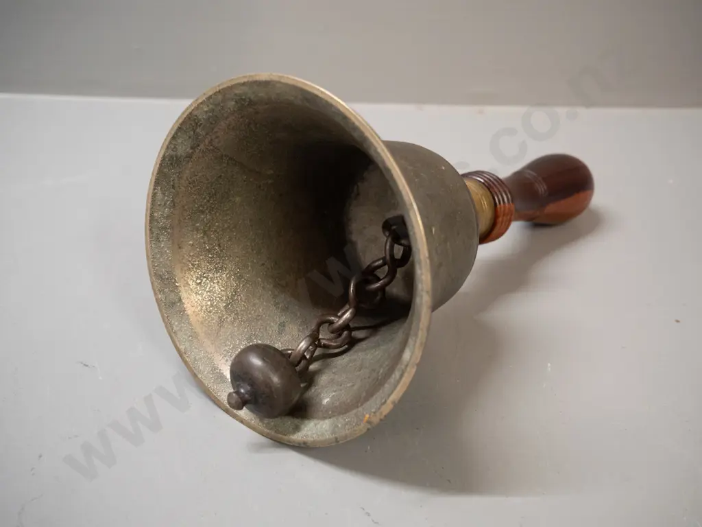 vintage cast brass hand or school bell with timber handle L-250 Diameter 130 Image 1++