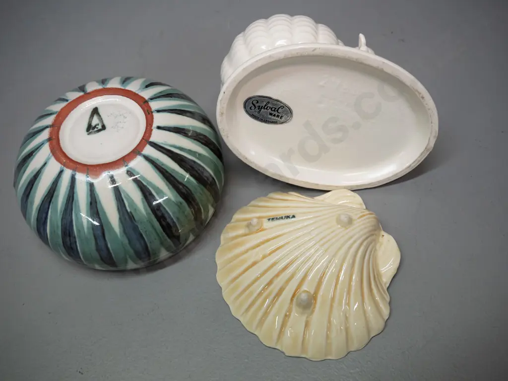 Temuka shell dish, Hanmer pottery bowl H-60 D-125 and a Sylvac figural trinket / bowl Image 1++