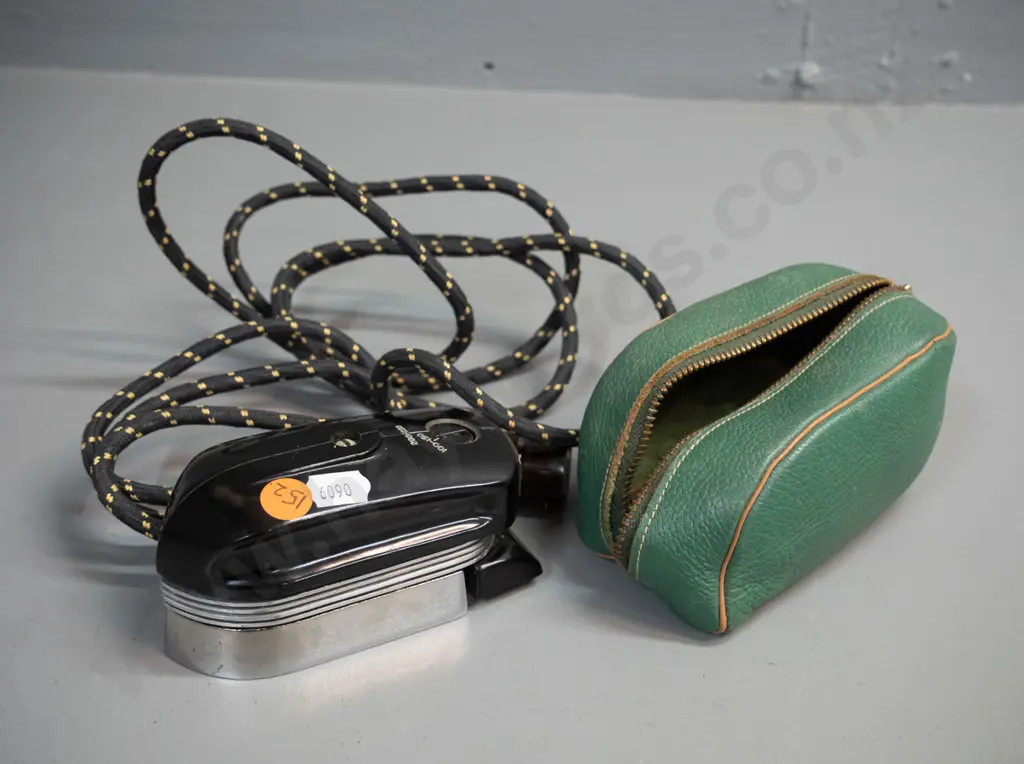 vintage travel iron - "Smoothie" made in England by Lucas Holder Coventry, in leather case H-60 L-110 Image 1++
