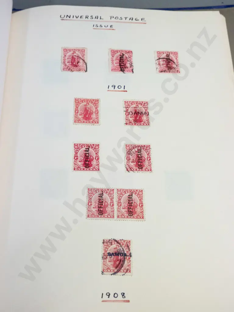 stamp album with mainly New Zealand contents - 1874 thru 1950s Image 1++