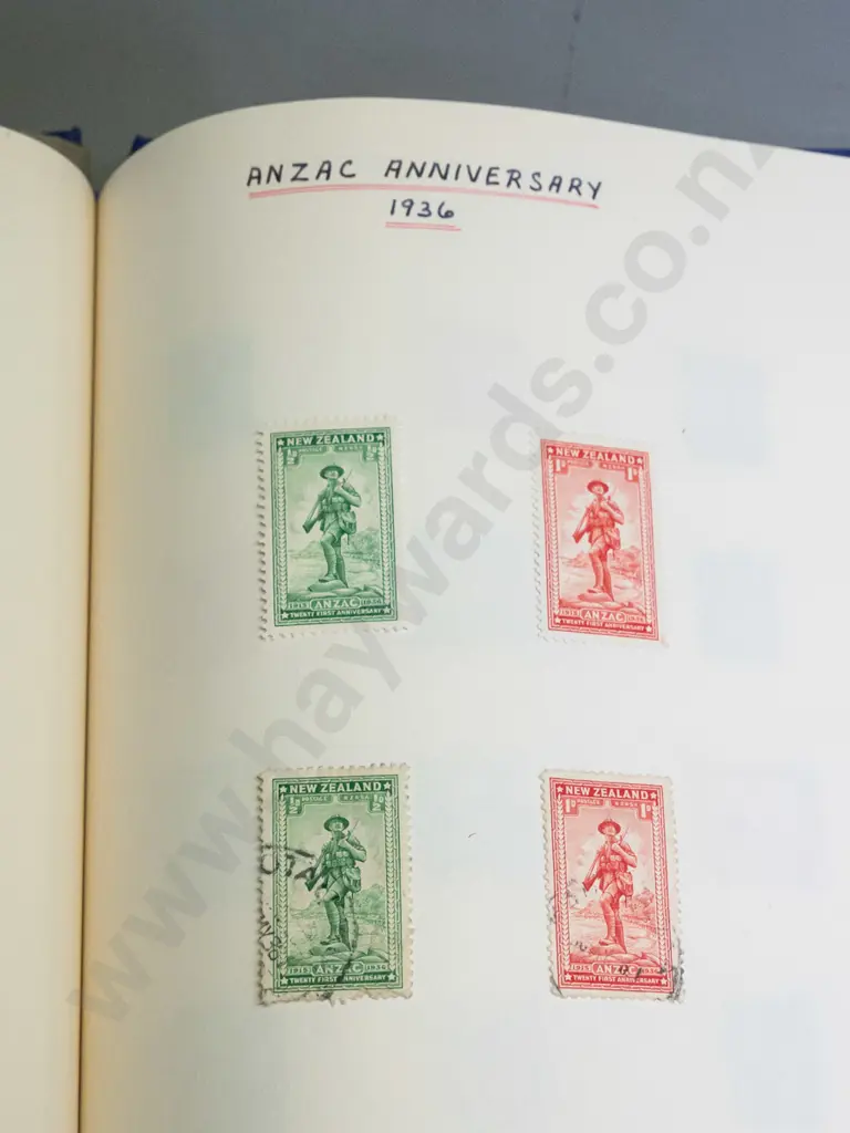 stamp album with mainly New Zealand contents - 1874 thru 1950s Image 1++