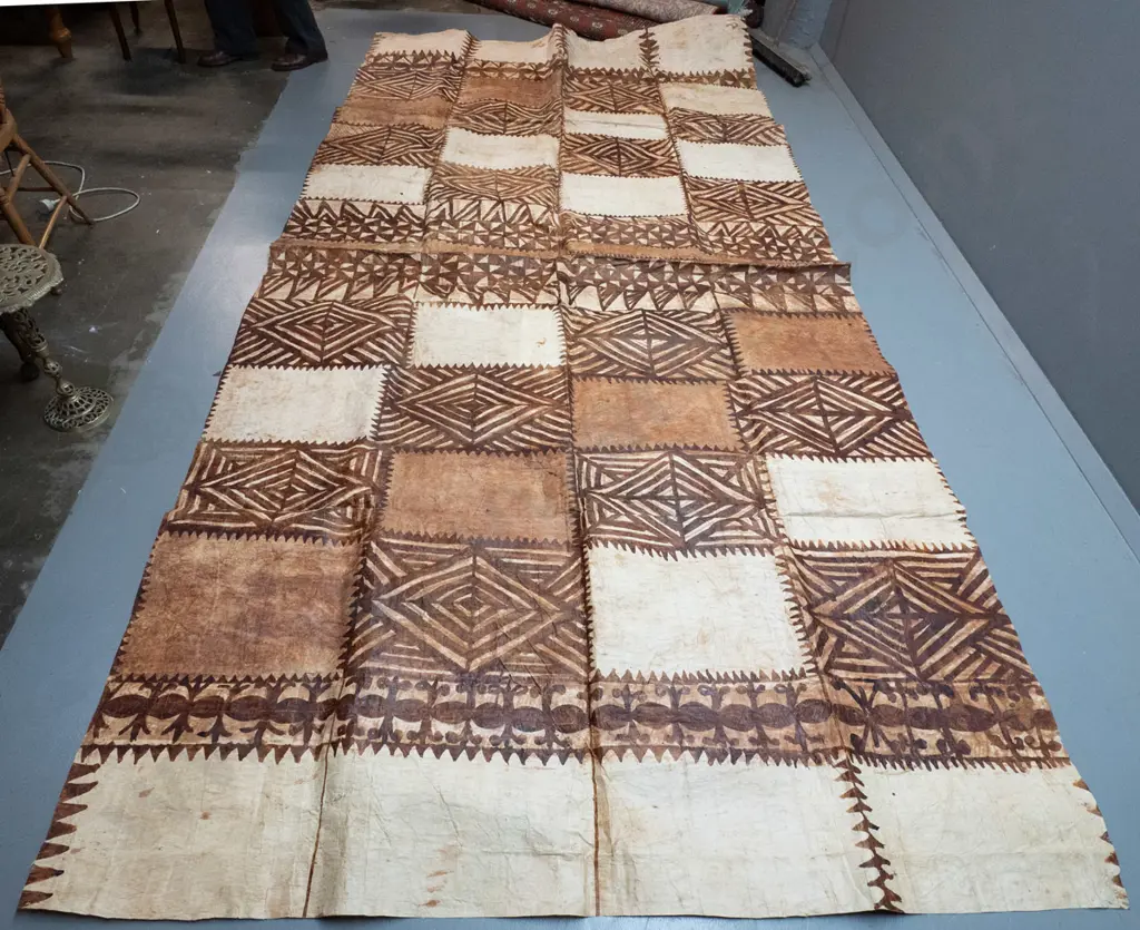 very large tapa cloth L-4070 W-1960 Image 1++