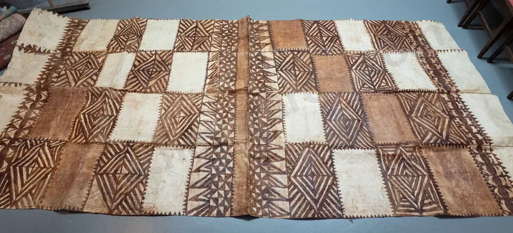 very large tapa cloth L-4070 W-1960 Image 1++