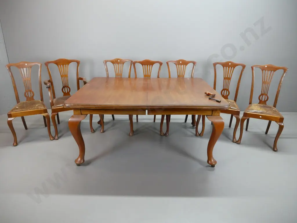 Edwardian walnut wind-out dining table with 2 leaves, large cab legs on casters, 7 Heppelwhite style chairs with pierced Image 1++