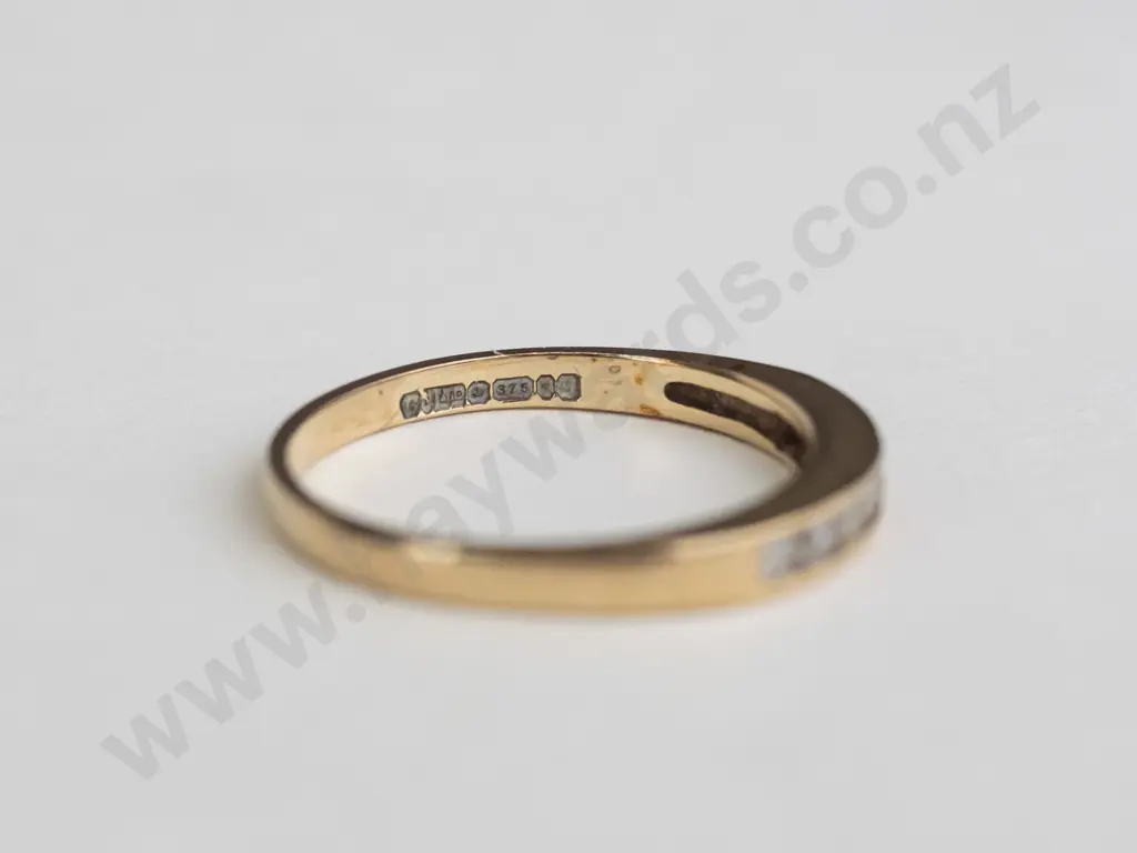 eternity ring stamped 375 Image 1++