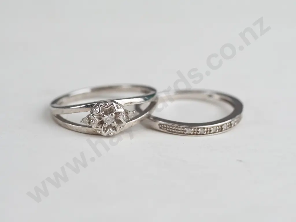 2 silver rings both stamped 925 Image 1++