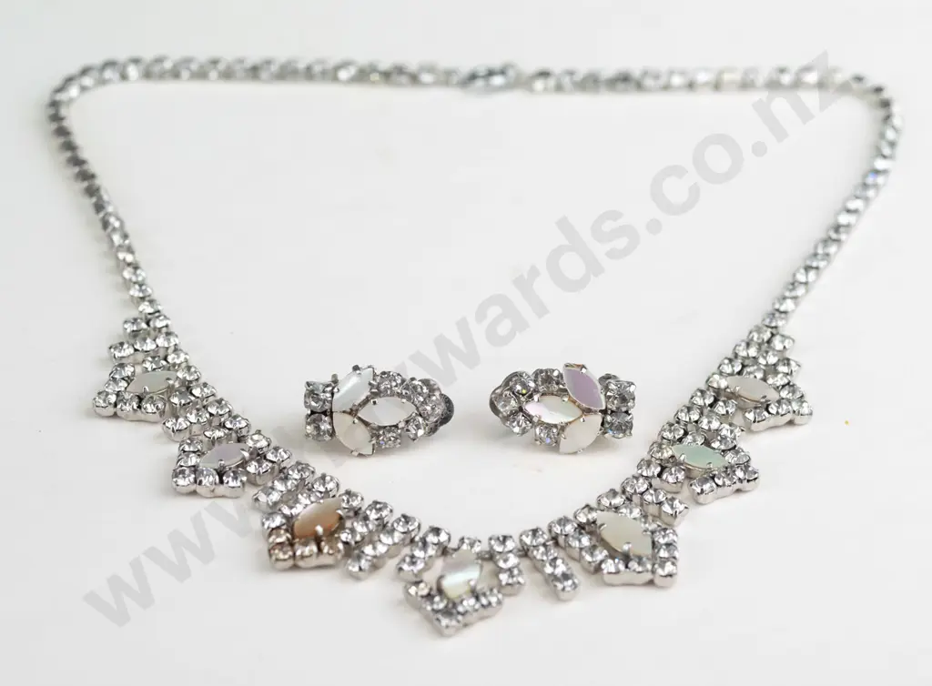 crystal necklace & earring set [clip on] Image 1++