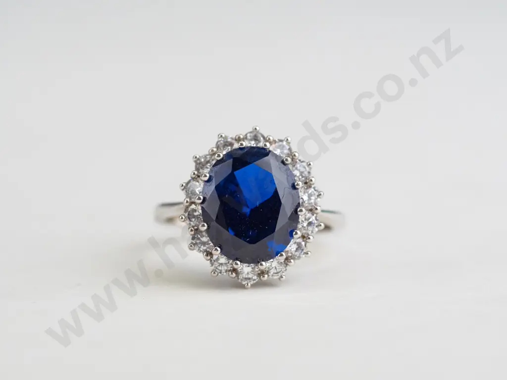 silver dress ring stamped 925 Image 1++