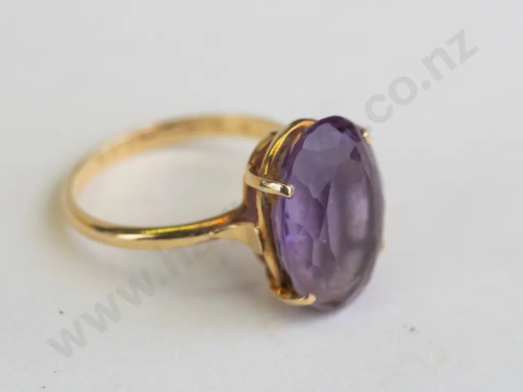 amethyst ring stamped 750 Image 1++