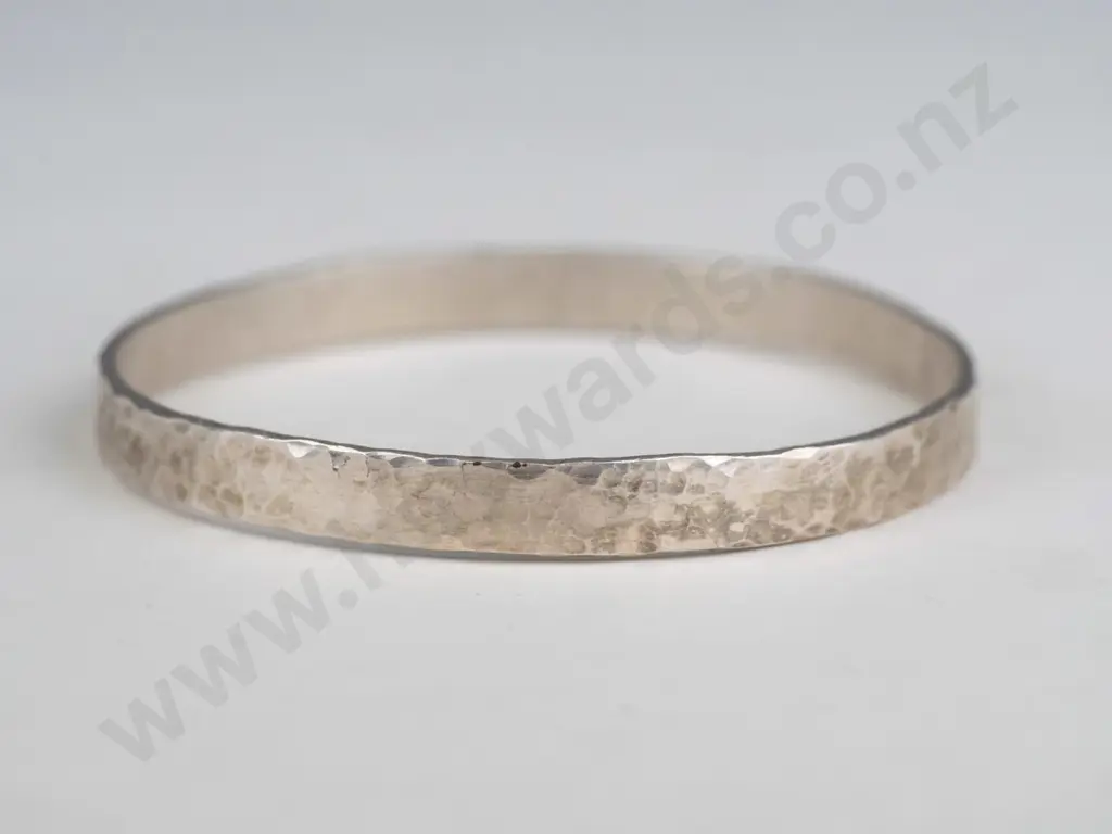 silver bangle stamped 925 Image 1++