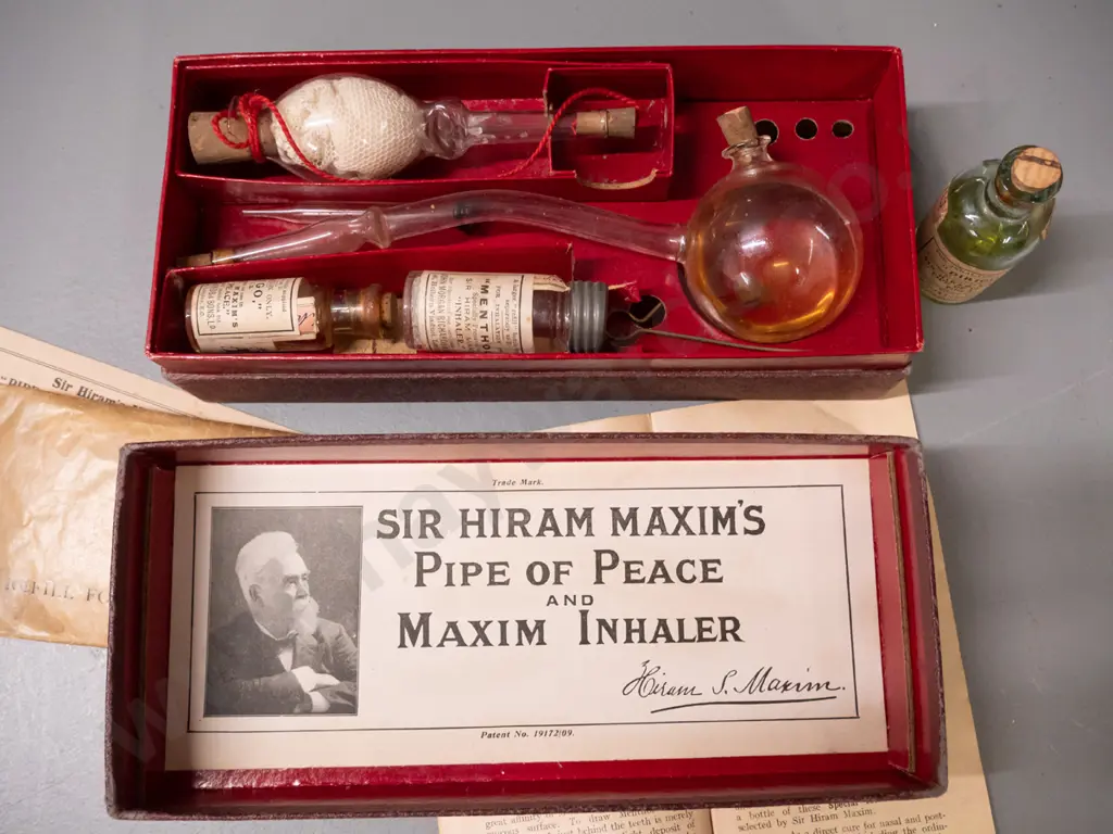 Sir Hiram Maxims Pipe of Peace & Maxim Inhaler health inhalation set in original box, with glass inhaler, Image 1++