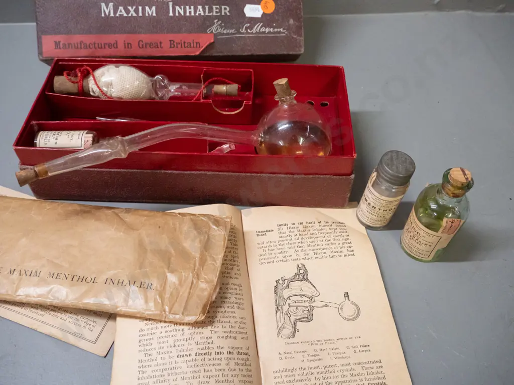 Sir Hiram Maxims Pipe of Peace & Maxim Inhaler health inhalation set in original box, with glass inhaler, Image 1++
