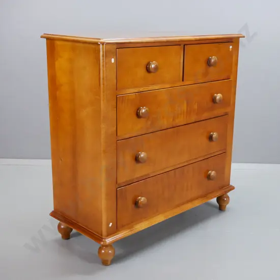 reproduction beech colonial style 5-drawer chest with wooden knobs and turned bun feet. H-1070 W-1050 D-450